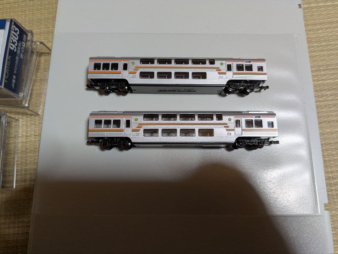 サロ124形　湘南色