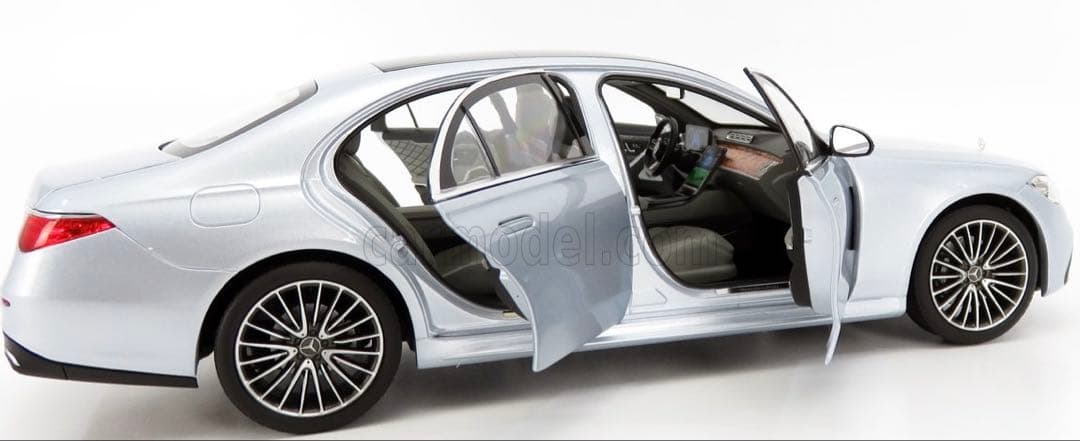1/18 メルセデスベンツ Sクラス AMG Line V223 シルバー