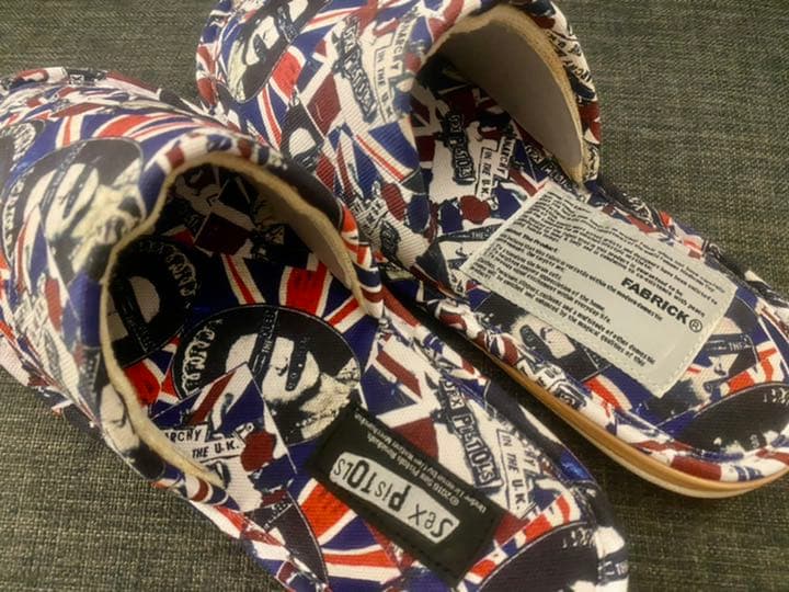 SEX PISTOLS スリッパ&ステンレスマグ&カットソー　セット