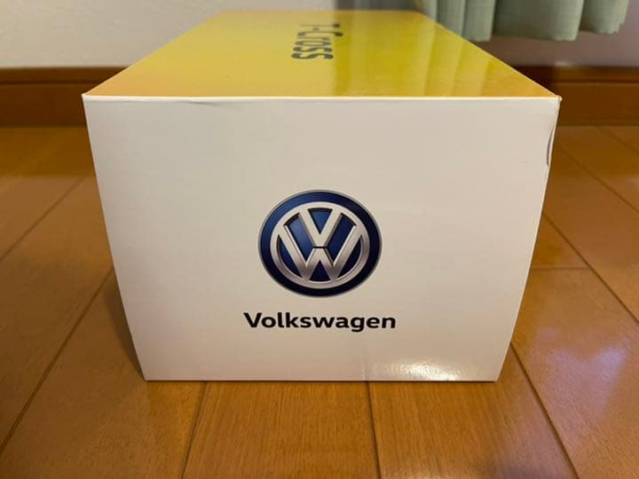 VW T-Cross 1/18ミニカー