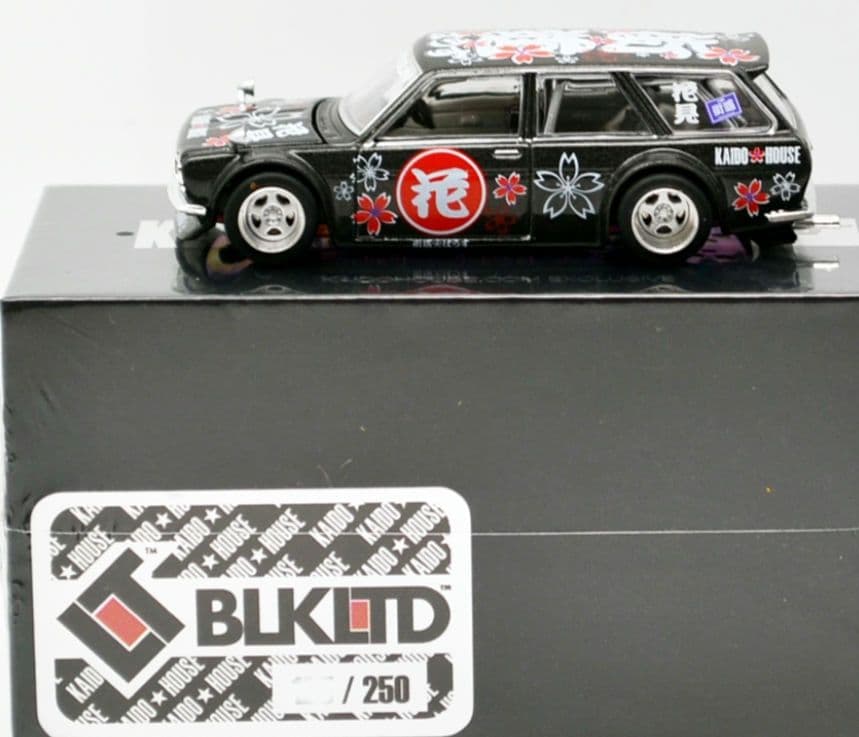 ダットサン510 ワゴン　ブラックリミテッド 5 +エクスクルーシブ・ピン ダットサン510 ワゴンブラックリミテッド 5 +エクスクルーシブ・ピン