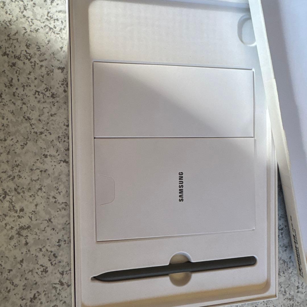 匿名配送】SAMSUNG Galaxy Tab S9 Fe 箱，Sペン付き 匿名配送】SAMSUNG