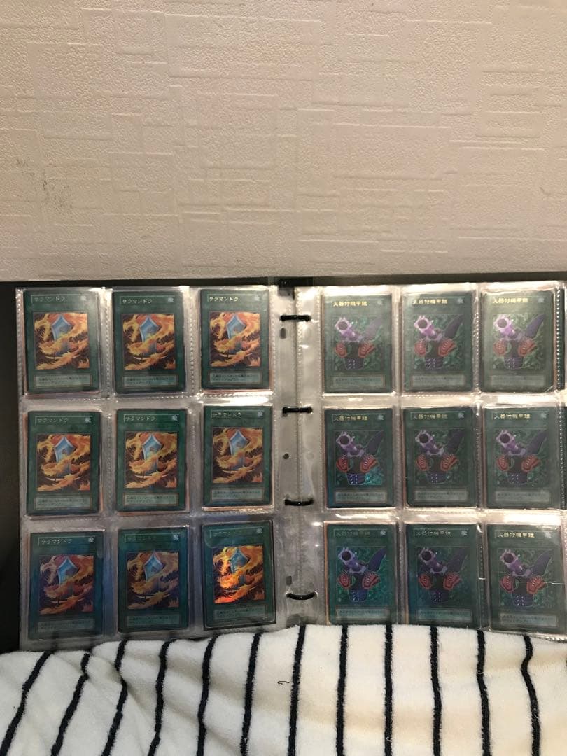 【匿名配送】遊戯王　まとめ売り　引退　ファイル　昔のカード　レトロ
