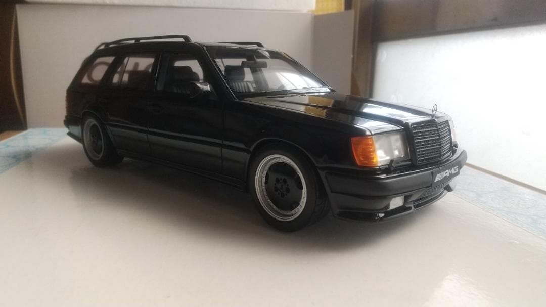 ミニカー OTTOmobile Mercedes-Benz 300 TE AMG
