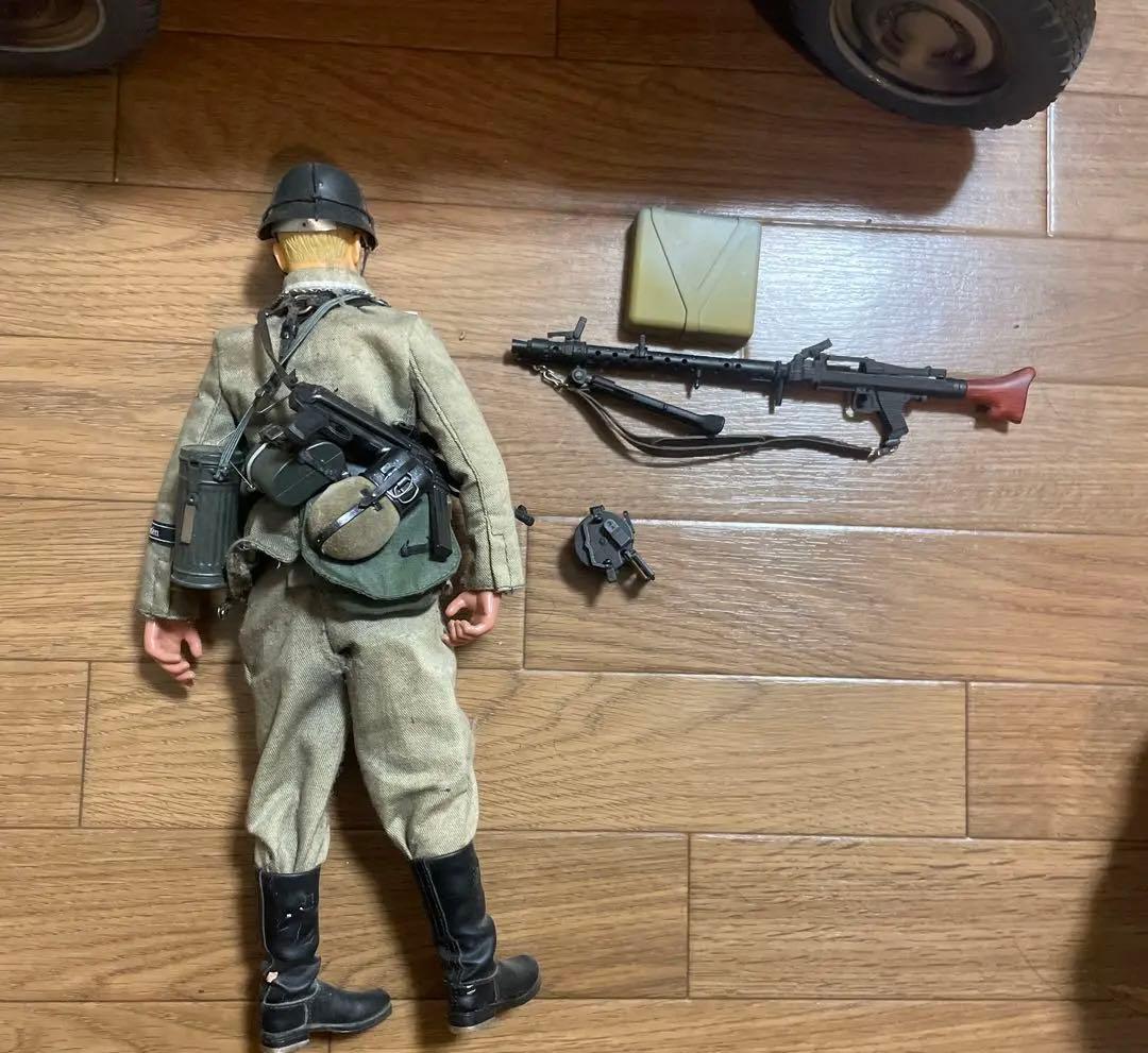 ドラゴン１/６シュビムワーゲン G.Iジョー １体付完成品ジャンク品