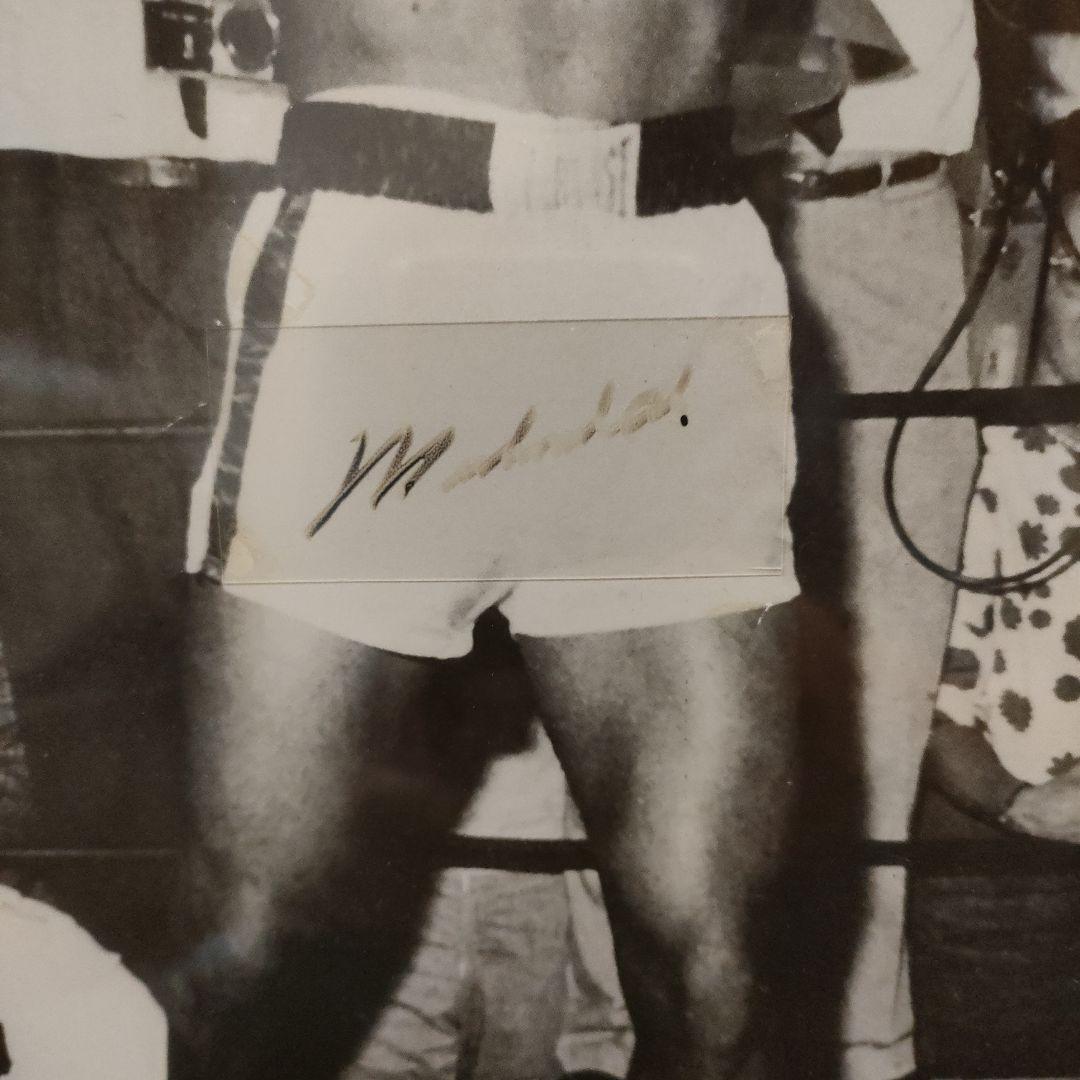 モハメド・アリ直筆サイン額入り ビートルズ 鑑定証明書 - メルカリ