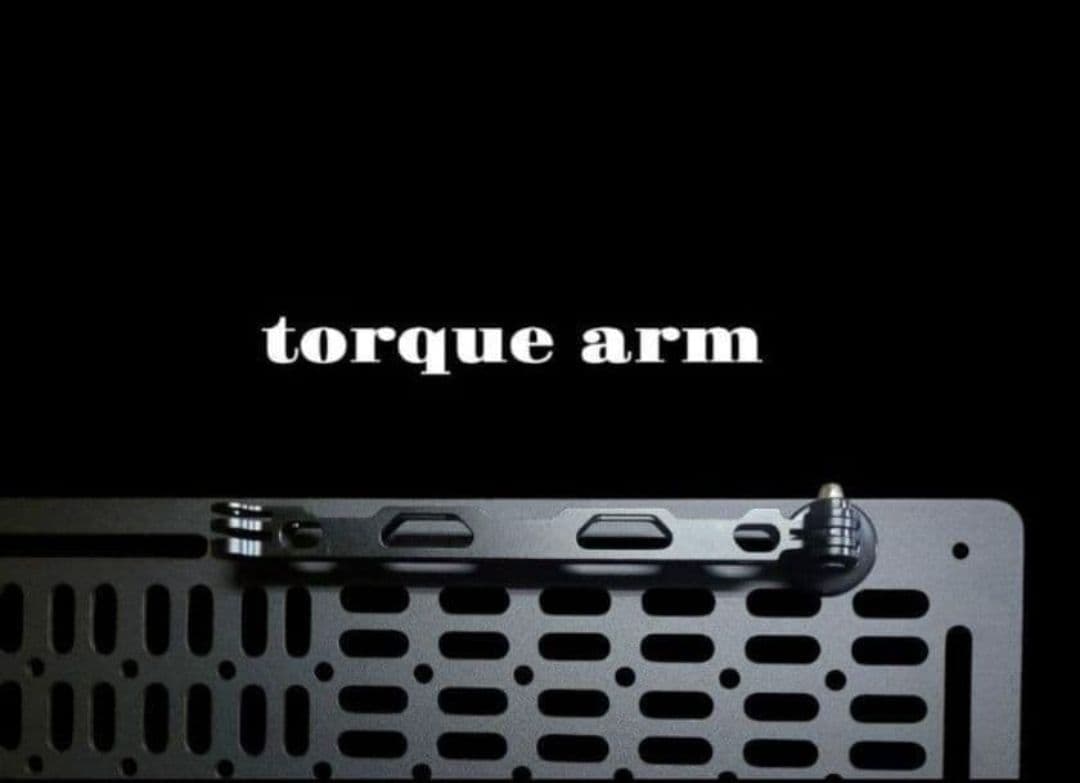 ○新品送料込○46～60L アルミコンテナ用 L サイズ 上蓋パネル 穴あけ