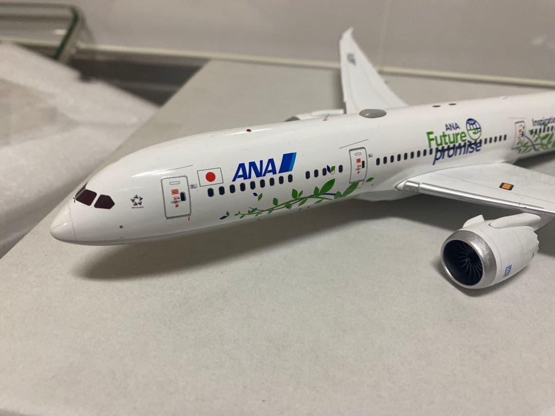 ANA Boeing 787-9 1:200 スケールモデル
