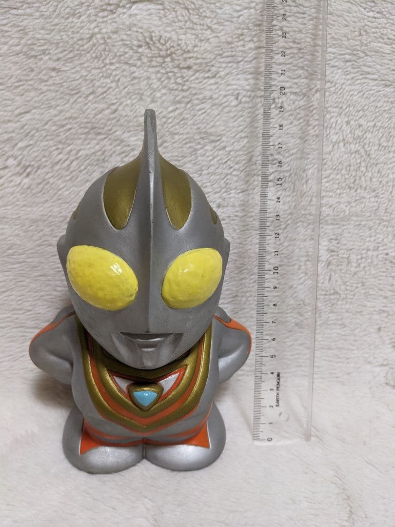 デッドストック放出！銀行貯金箱　ウルトラマン 他