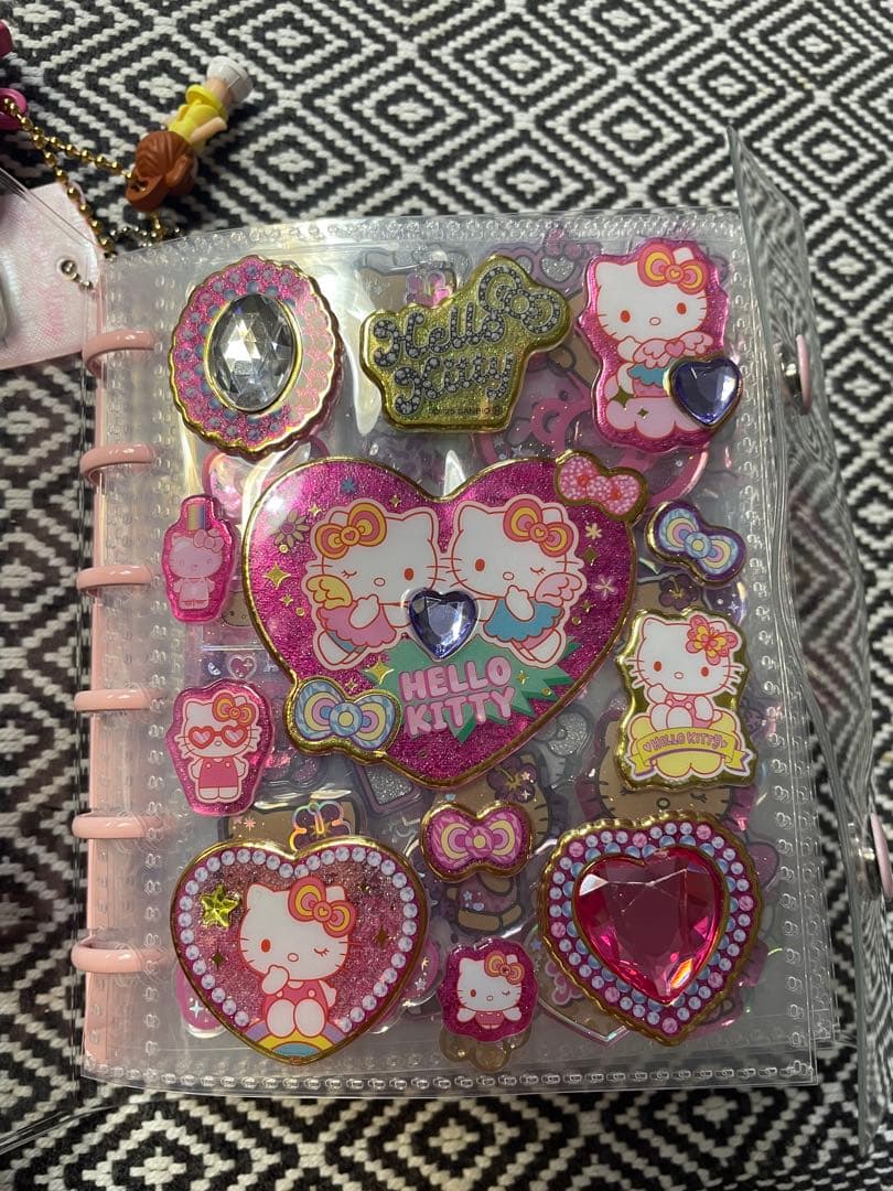 ハローキティ シール帳　完成品　サンリオ