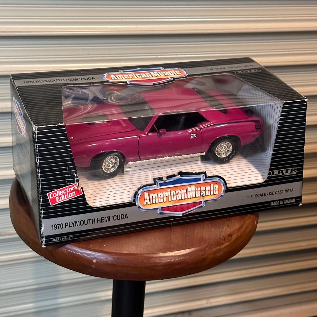 アメリカンマッスル 1/18スケール 1970 プリムス ヘミ 'クーダ