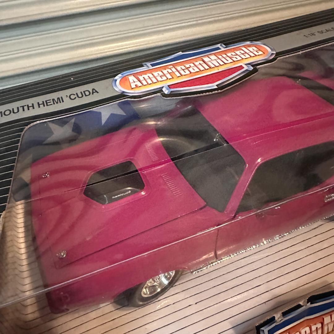 アメリカンマッスル 1/18スケール 1970 プリムス ヘミ 'クーダ
