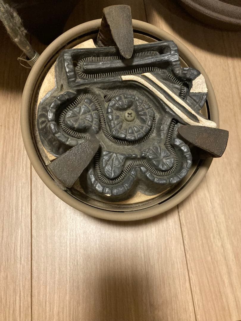 小*梅様 鋳鉄製 茶釜 蓋付き 衝立付き