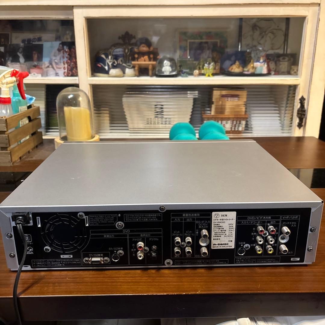 SHARPビデオ一体型DVDレコーダーDV-R W200