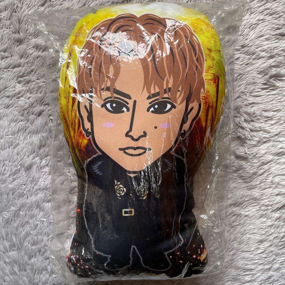 白濱亜嵐 クッション ドリー 貴族降臨