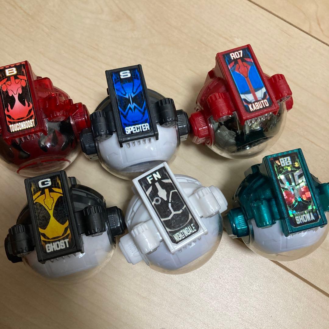 仮面ライダーベルトとアイコンセット　中古品