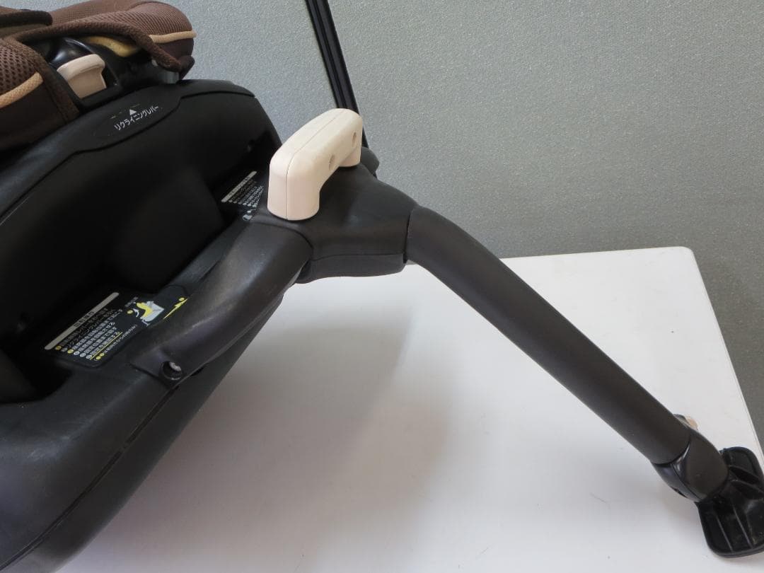 コンビ　チャイルドシート ゼウスターンEG　回転式