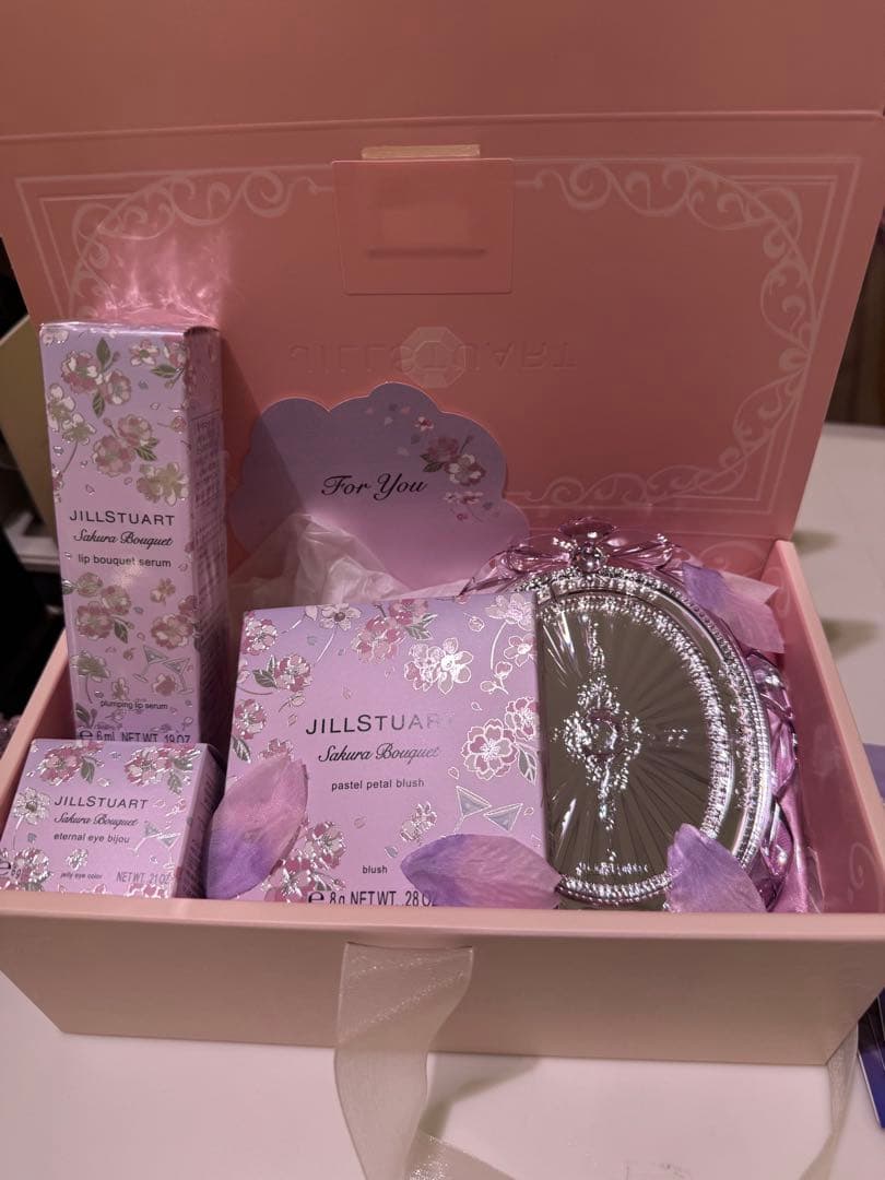 本日発売ジルスチュアート サクラブーケ チーク＆リップ＆アイビジュー＆夜桜ミラー