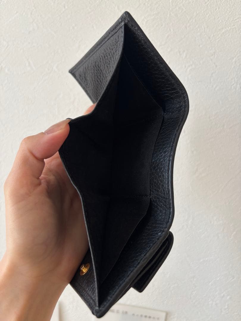 グッチ 3つ折り財布 GGマーモント シュリンクレザー 黒 ゴールド金具