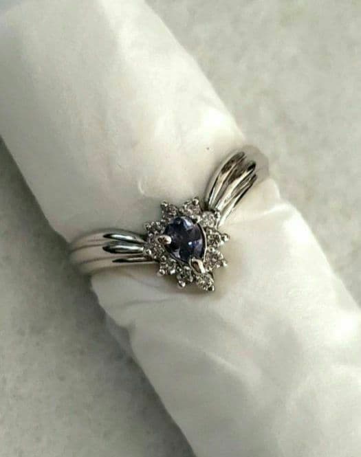 《くろねこ》　Pt900 リング 青紫石　10号