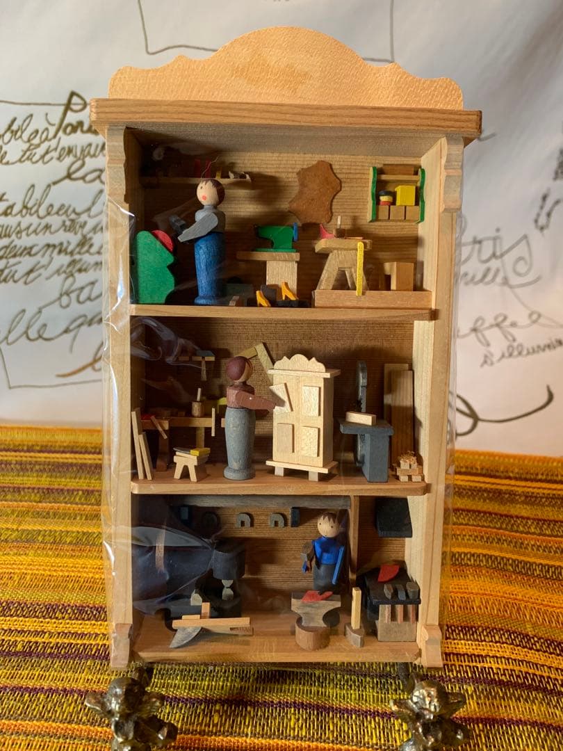 ドイツ製 木製人形 レアなエルツのビンテージの沢山の小鳥の止まり木