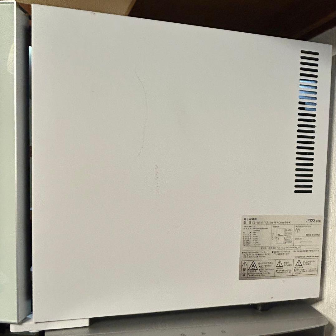 2023年 CE-4W-W ペルチェ方式 4本収納用ワインセラー デバイスタイル