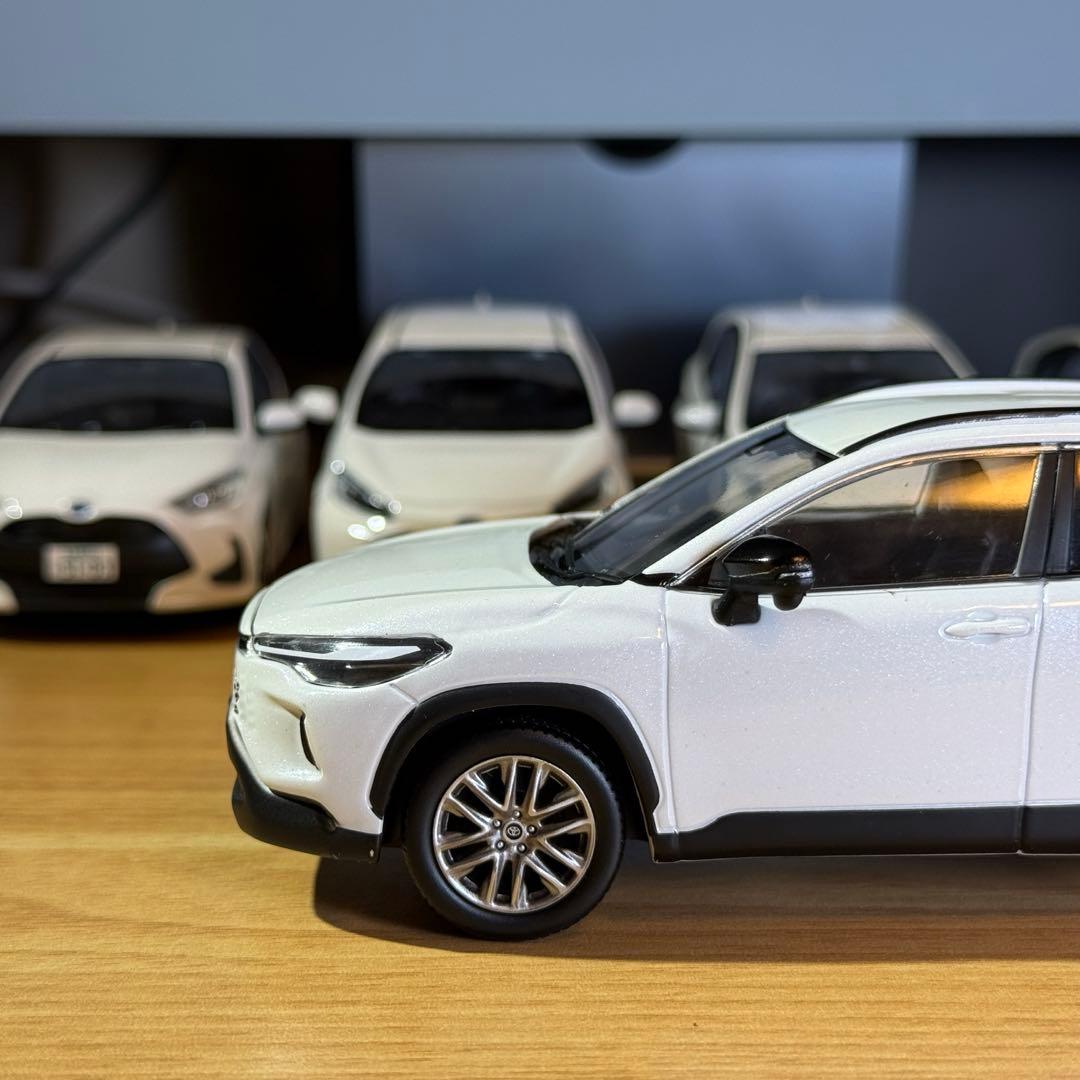 【非売品】トヨタ カローラクロス 後期 カラーサンプルミニカー 未使用