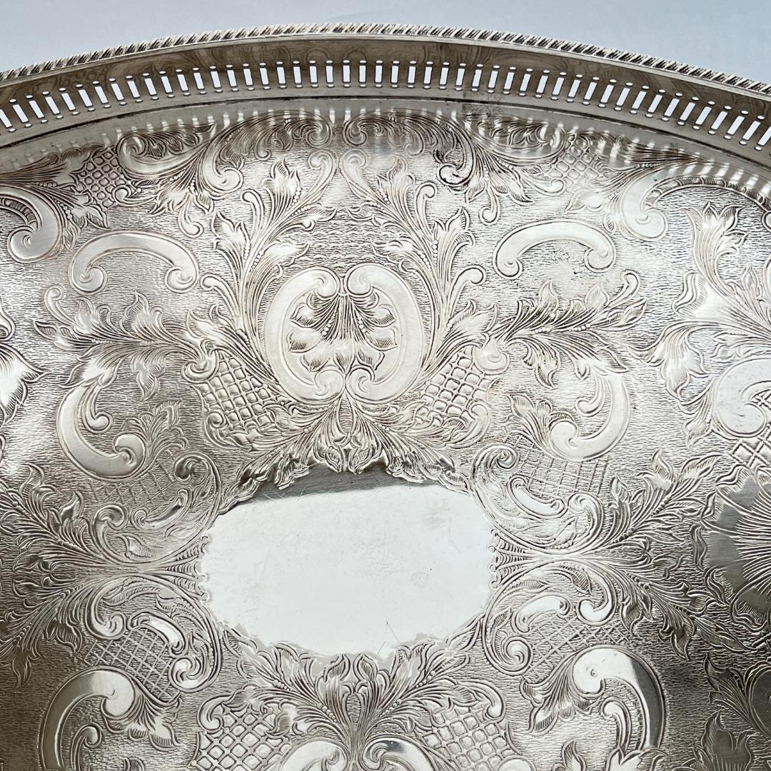 【英国】 ギャラリートレー オーバル型 45cm 装飾フット 大型