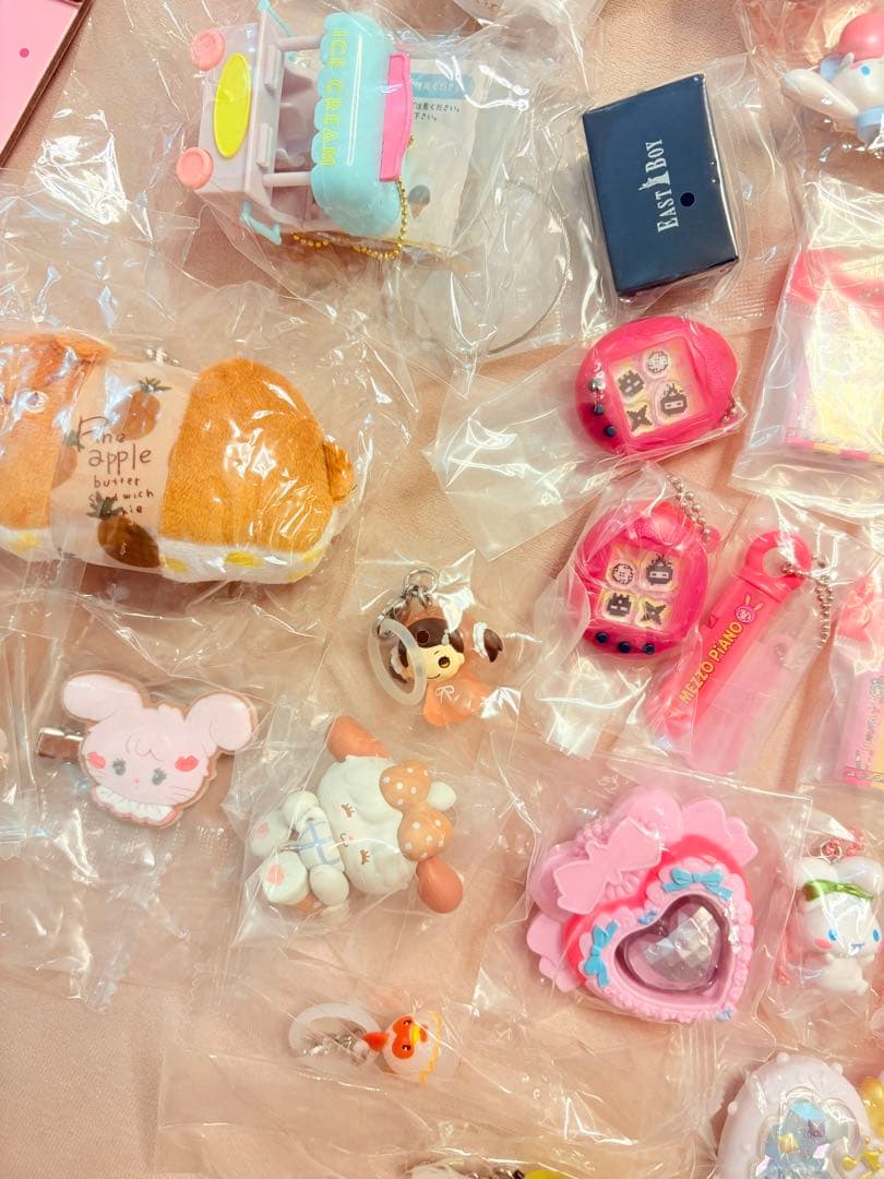 ぬいぐるみ　マスコット　ガチャガチャ　まとめ　カービィ ちいかわ　ポケモン