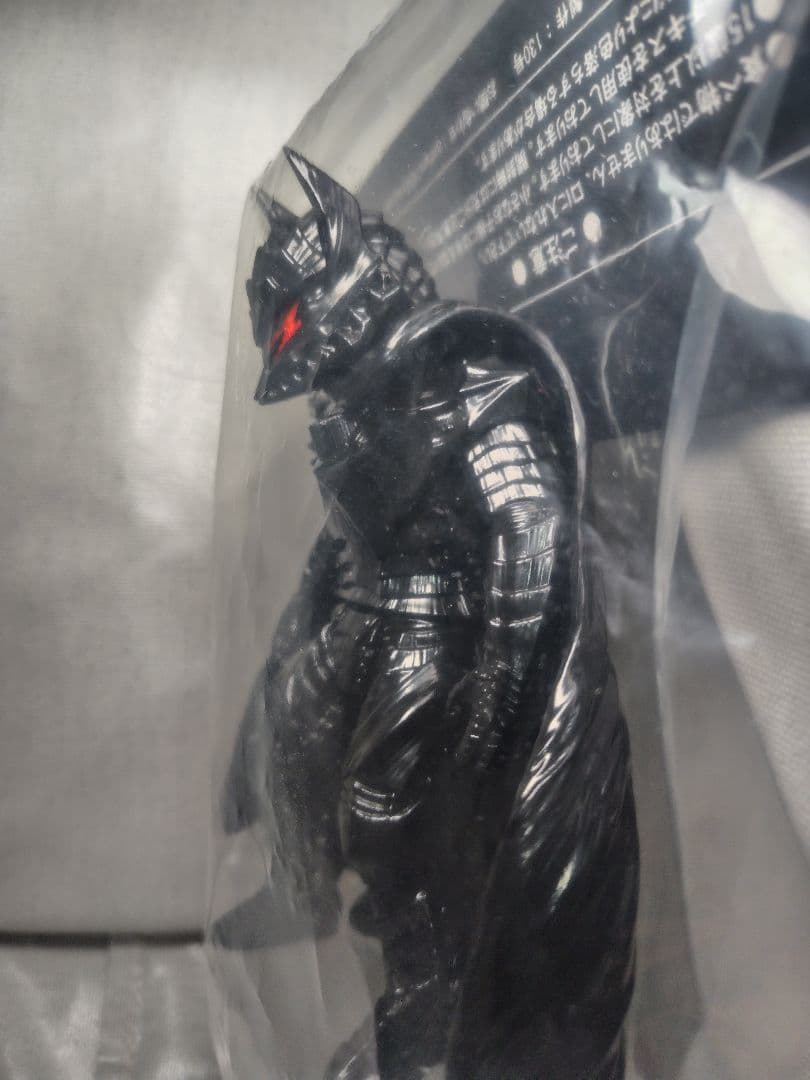 レッドシャーク ガッツ ベルセルク 狂戦士の甲冑　ソフビ