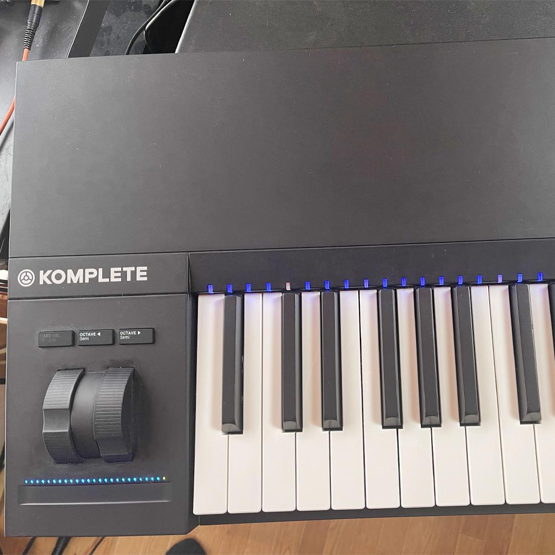 KOMPLETE KONTROL S88 MK2 T116253113 - DTM/DAW新 デザイン