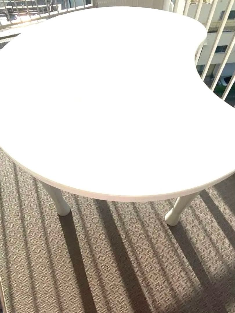 パレット型 ホワイトダイニングテーブル 広々 インテリア 真っ白