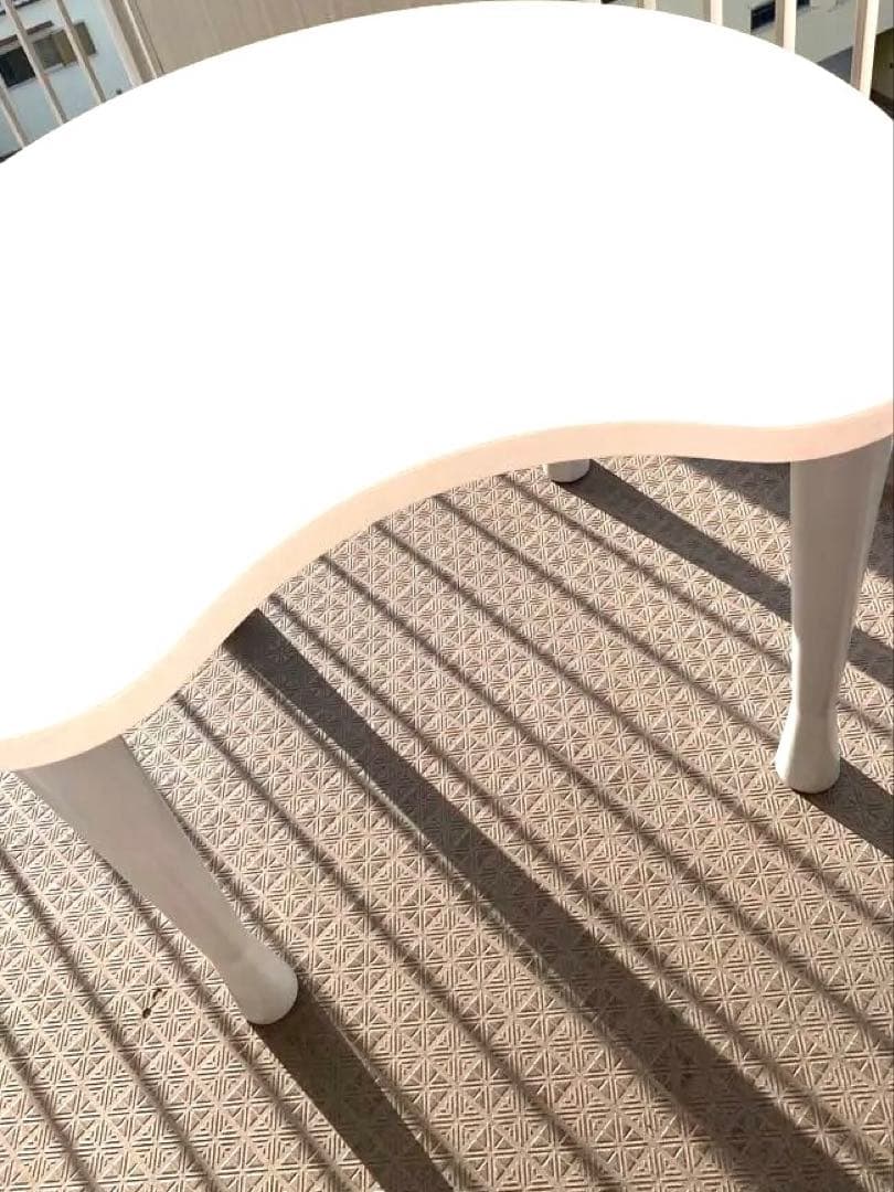 パレット型 ホワイトダイニングテーブル 広々 インテリア 真っ白