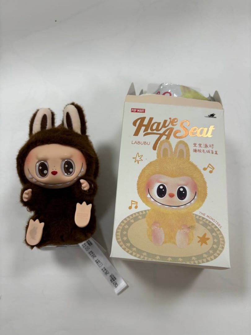 THE MONSTERS Have a Seat ぬいぐるみラブブポップマート