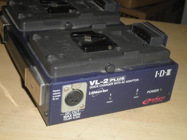 IDX VL-2PLUS 2チャンネル順次急速充電器(DCアダプター機能付) IDX VL