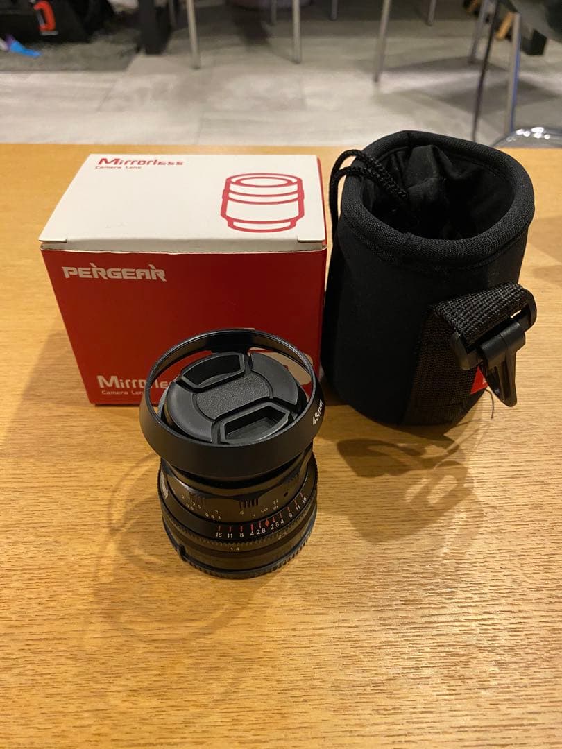 Pergear 35mm F1.4 FE / Eマウント用レンズ(単焦点) PERGEAR FE 35mm F1.4