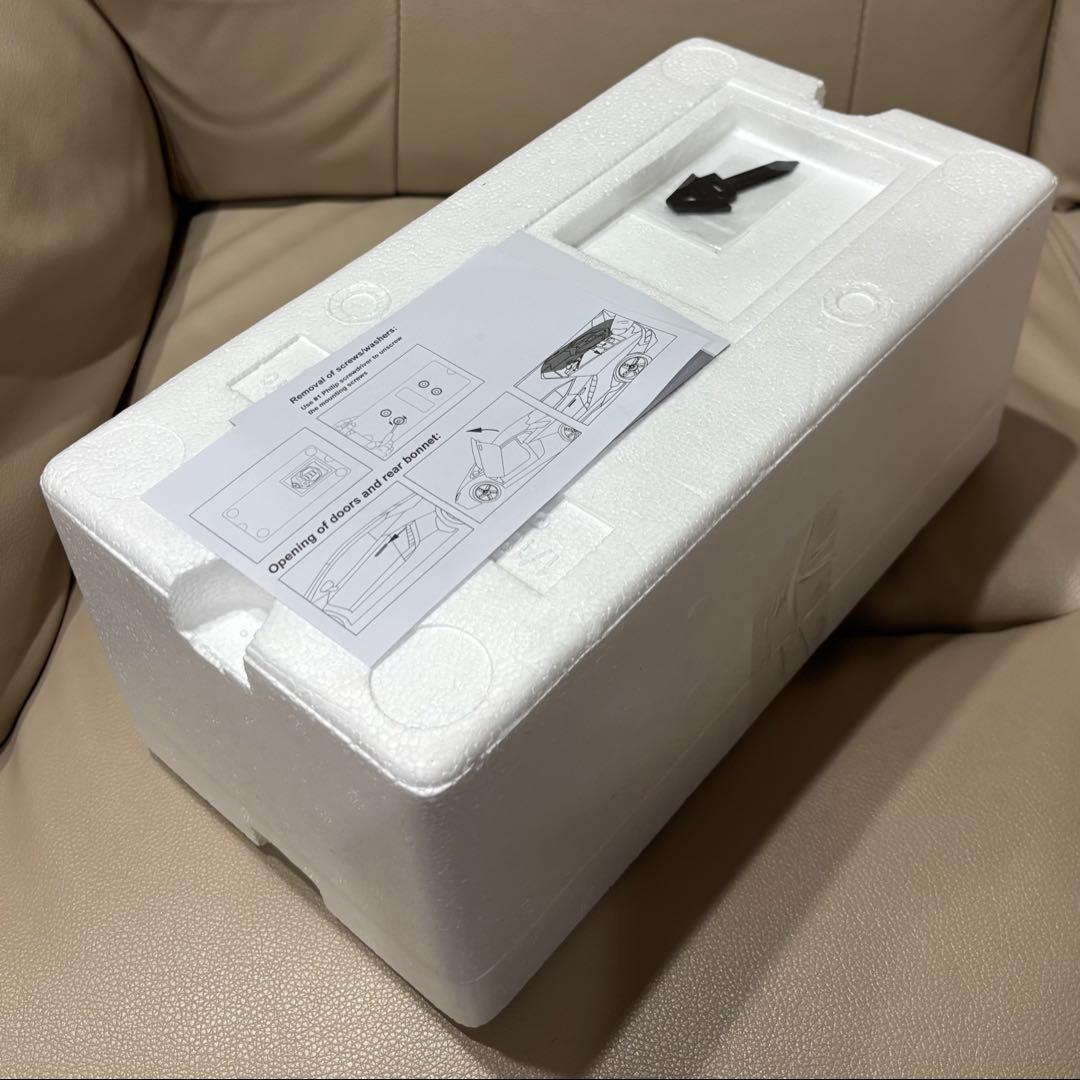 AUTOart ランボルギーニ チェンテナリオ　メタリックレッド　1/18