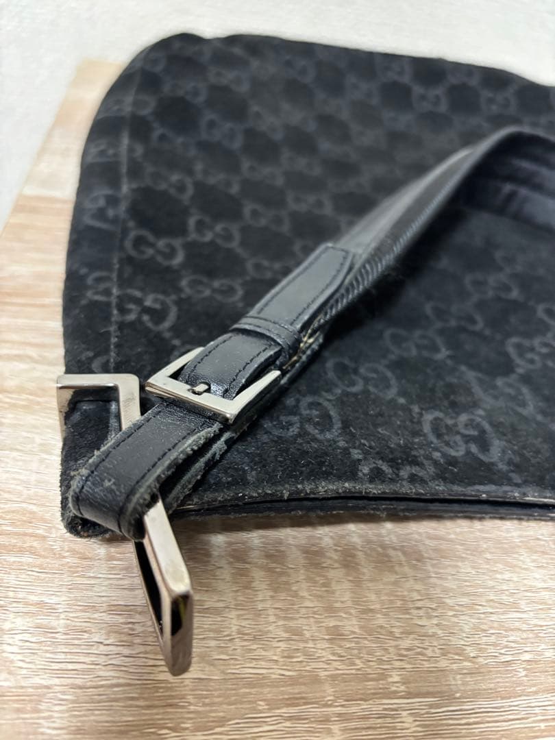 GUCCIグッチ★スエードGG柄黒ショルダーバッグ