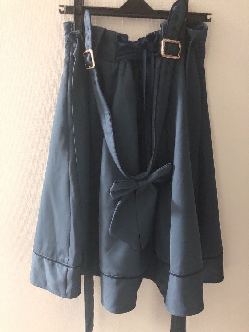 Amavel アンティークバックルホルターリボンジャンパースカート　ブルー