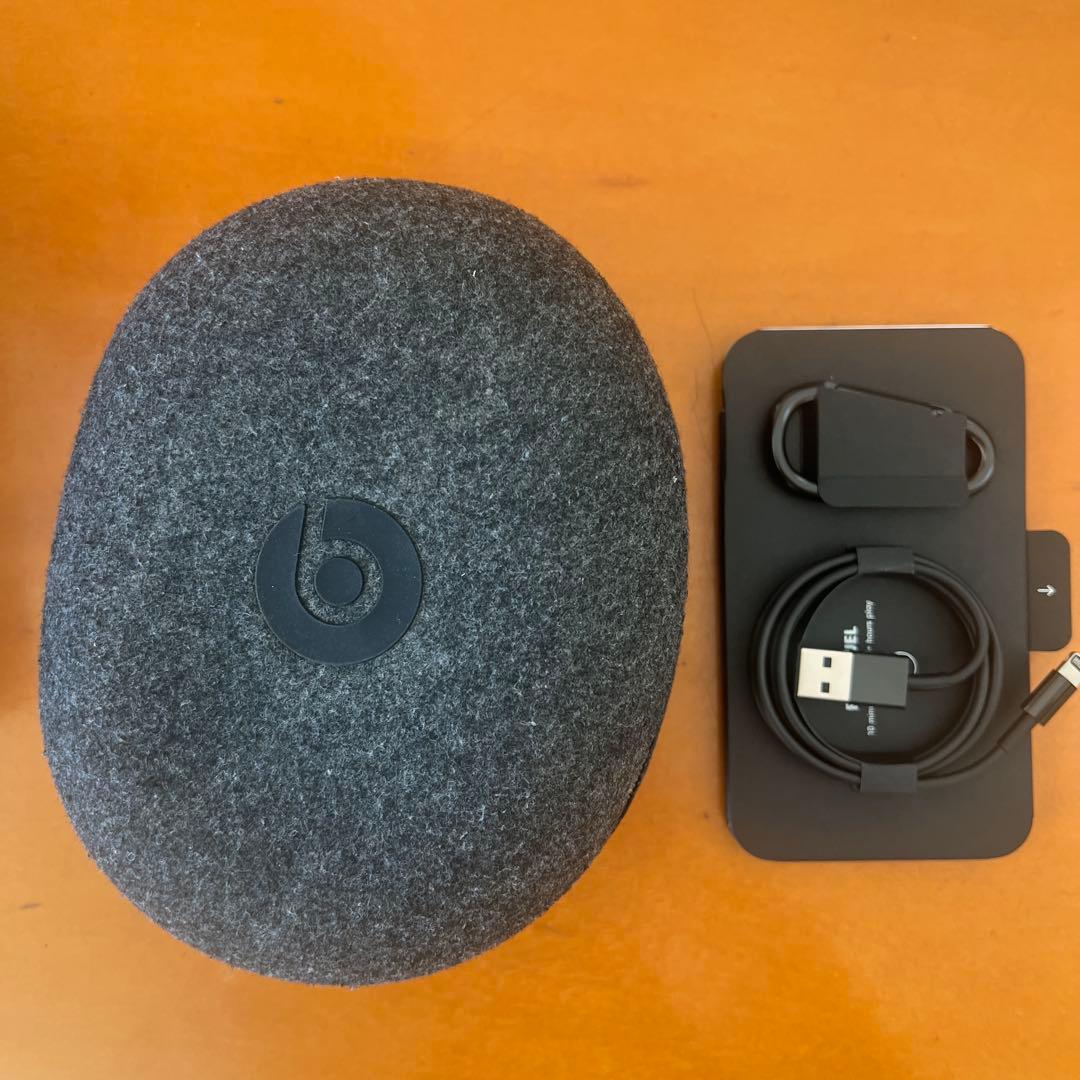 ケース・箱完備】Beats Solo Pro ワイヤレスヘッドホン ブラック