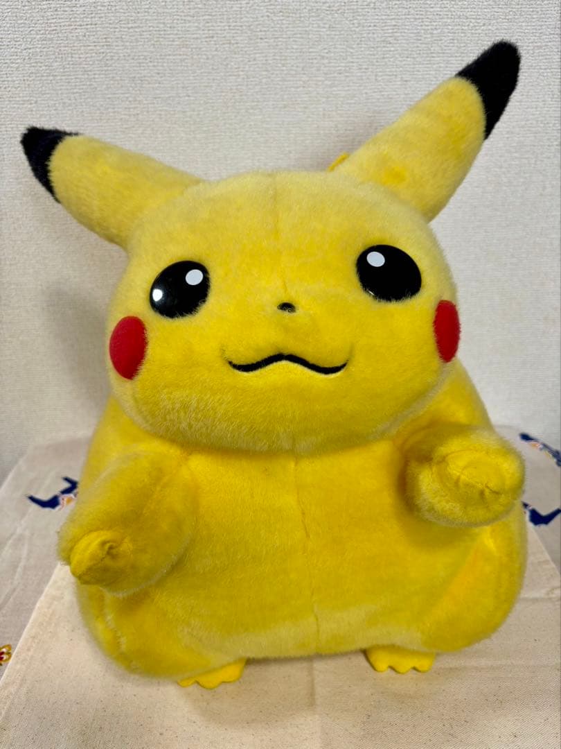 ピカチュウ 等身大ぬいぐるみ Amazon.co.jp: ポケモンセンターオリジナル 等身大ぬいぐるみ 映画「名