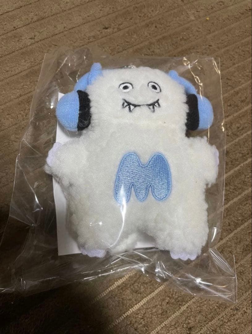 マルシィ　Flavors 心の奥に潜む怪獣　 怪獣くんキーホルダー　シール付き マルシィ 心の奥に潜む怪獣 ぬいぐるみキーホルダー