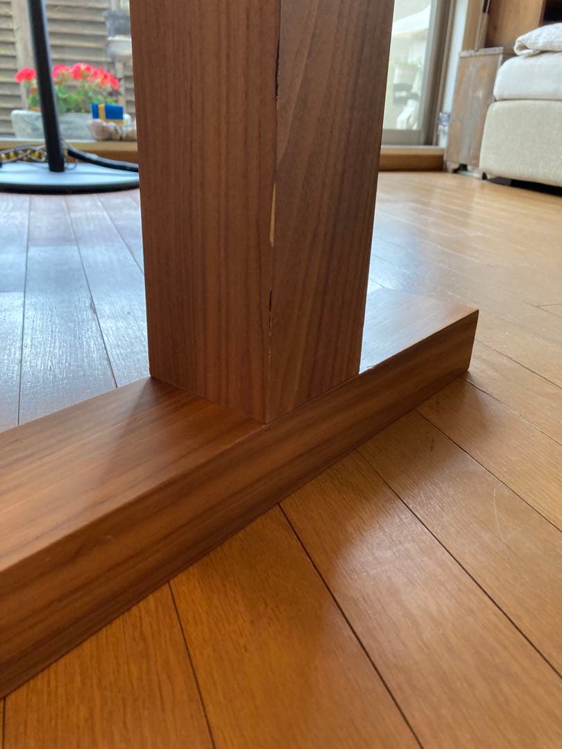 ACTUS ダイニングテーブル