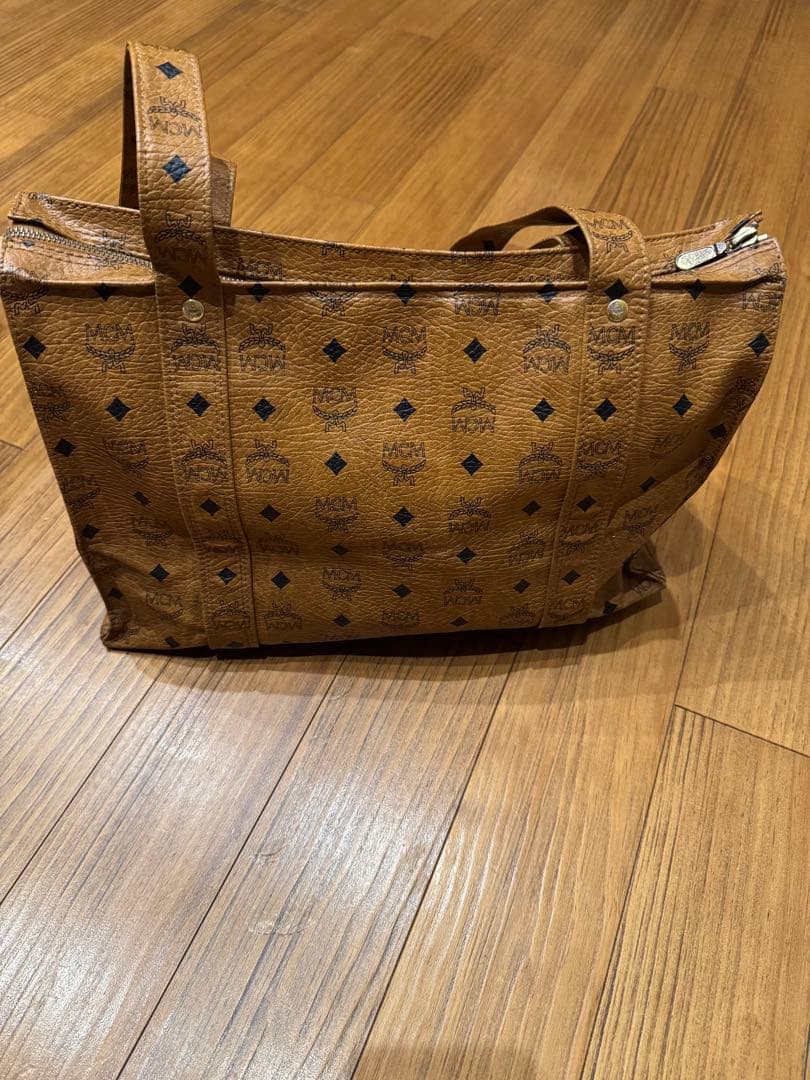 MCM ブラウン ショルダーバッグ K7829
