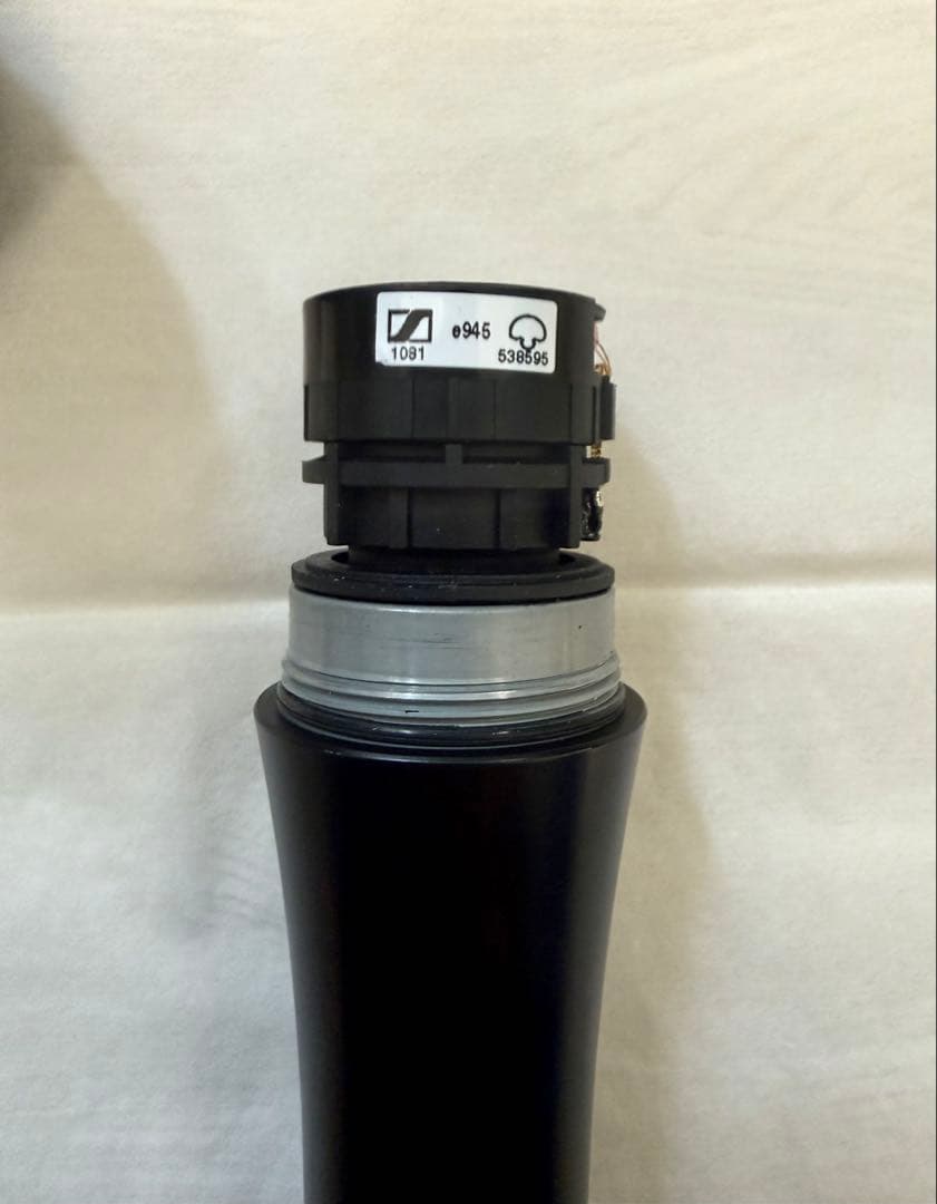 Sennheiser e945 マイク グリル新品,専用ケース付き,箱無し