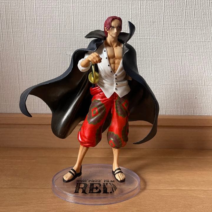 ワンピースFILM RED一番くじラストワン賞 シャンクス メタリックver