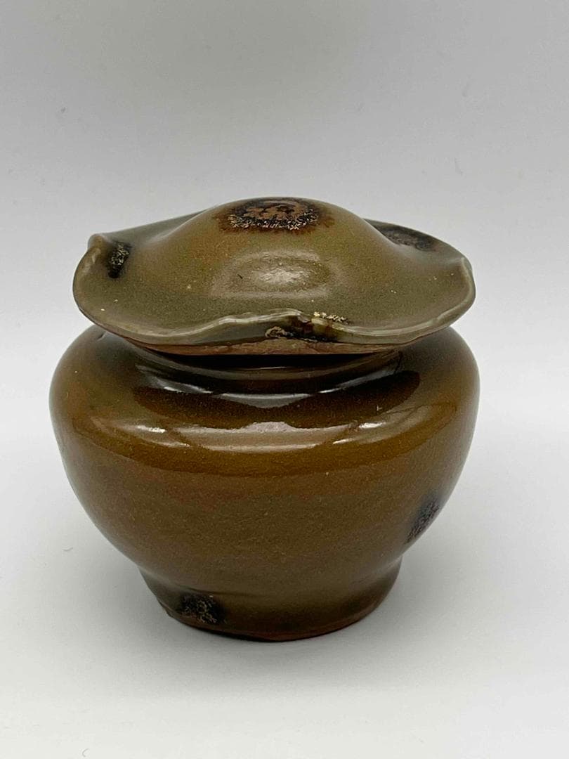 北宋時代青磁龍泉窯 荷葉紋共蓋壺蓋付き茶入茶道具(F-100)