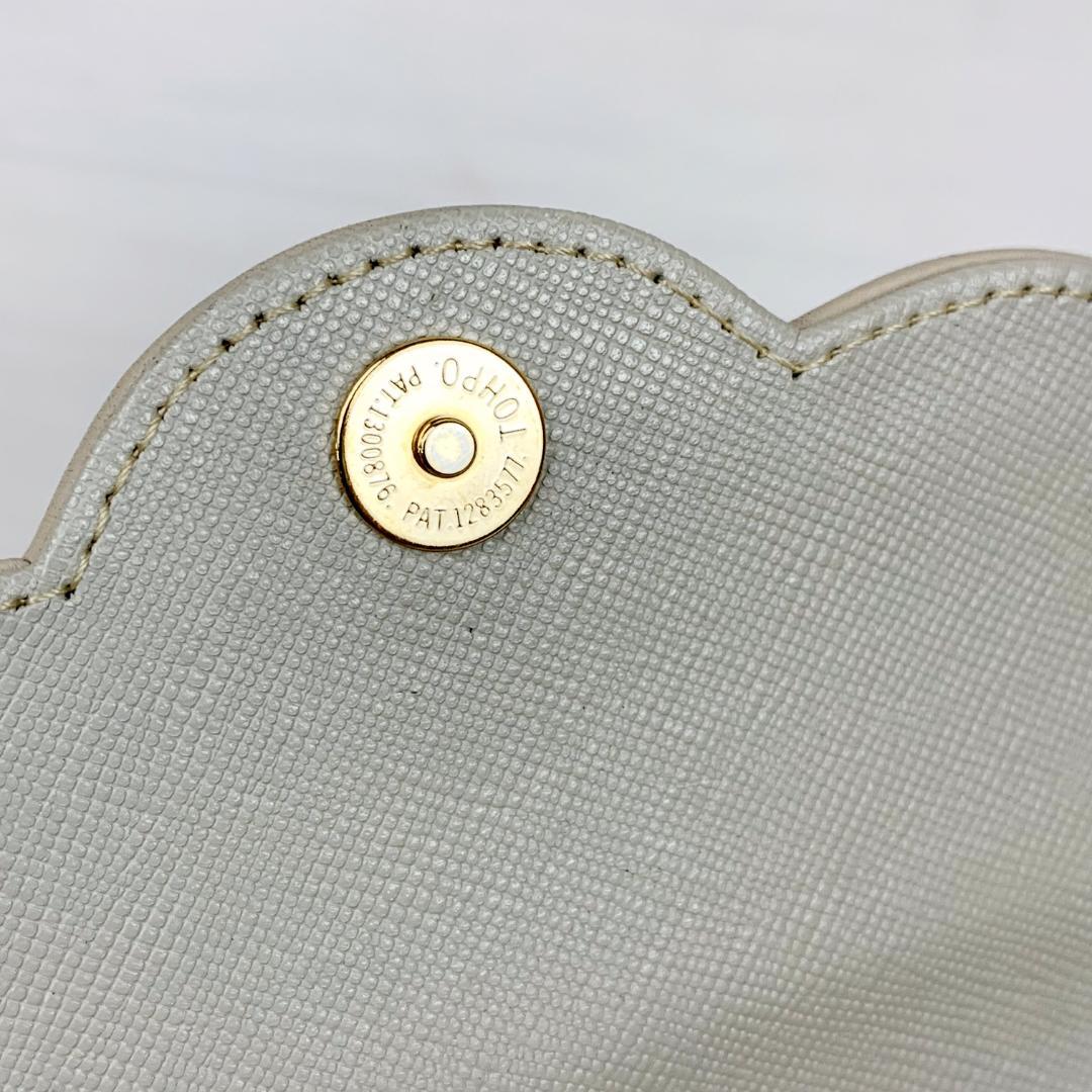 YSL ホワイト　ポシェット