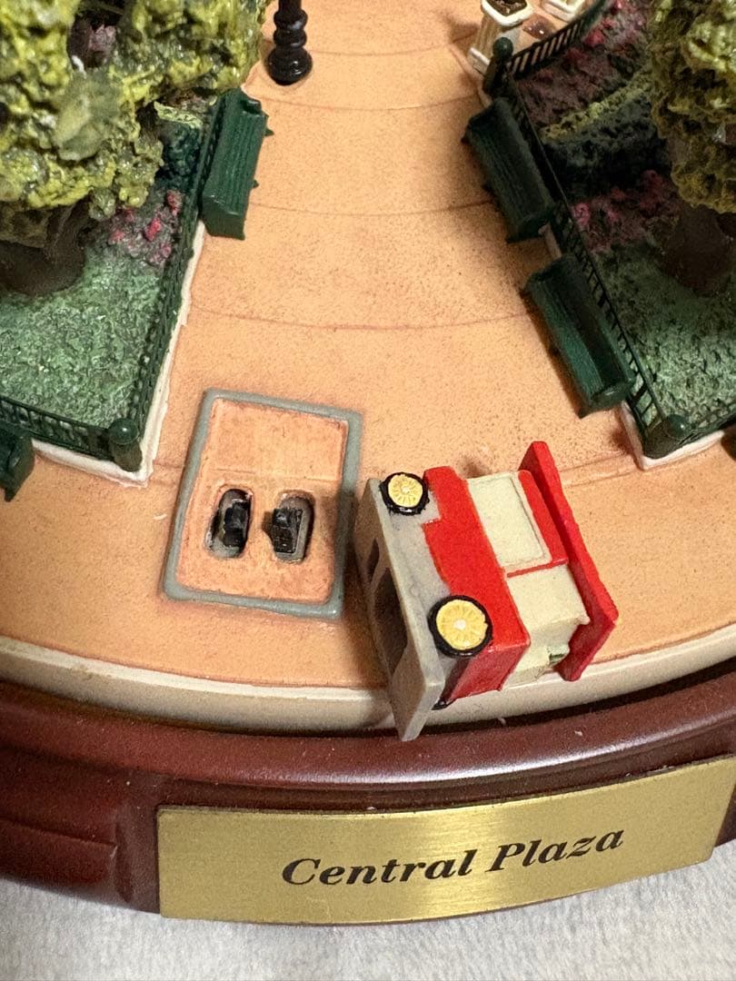 オルショウスキー ディズニー セントラルプラザ ライトアップフィギュア ジオラマ