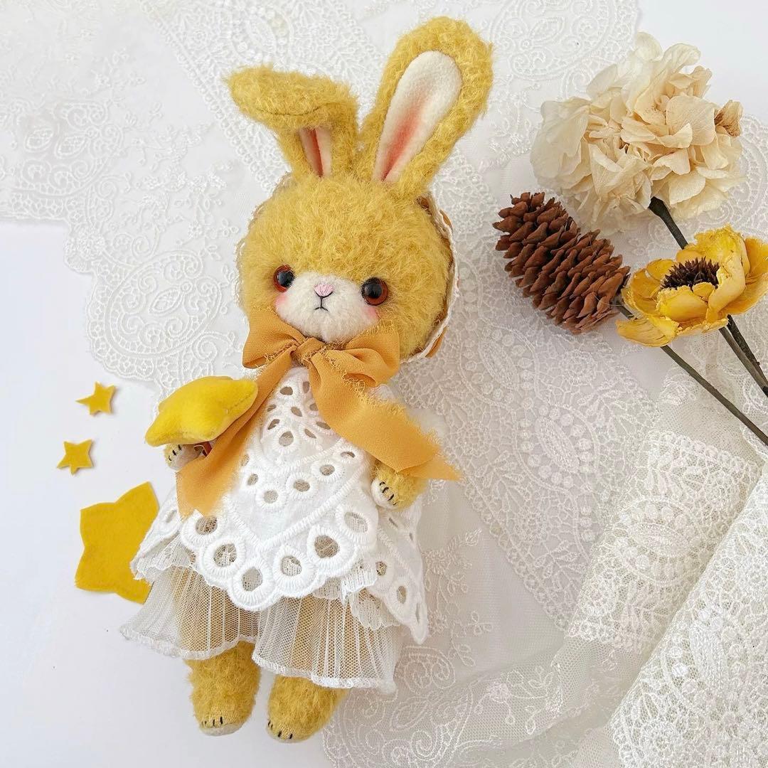 星を摘む月兎ちゃん アーティストベア 海外作家様 ハンドメイド